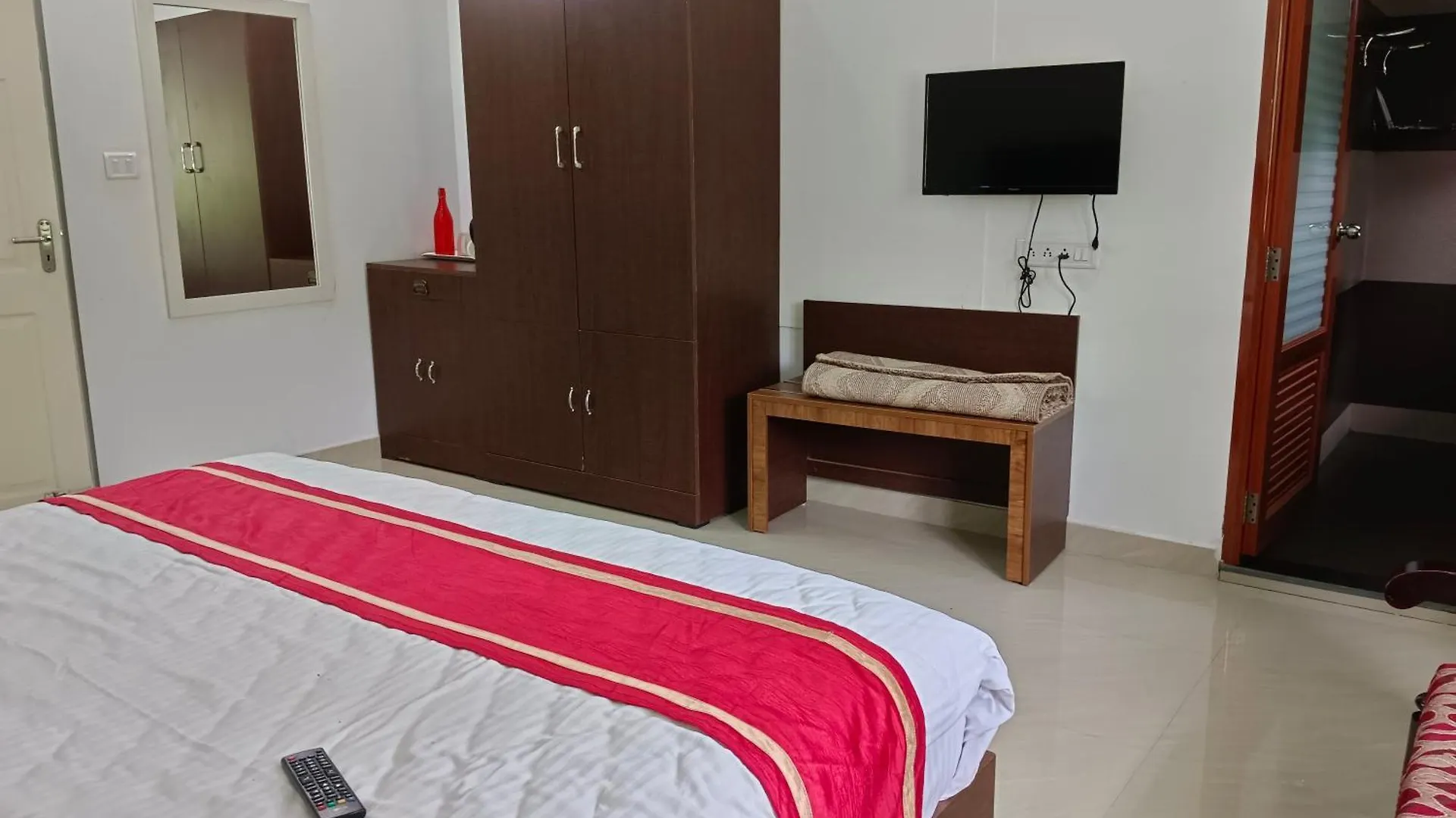 Essence Munnar Homestay Anaviratty